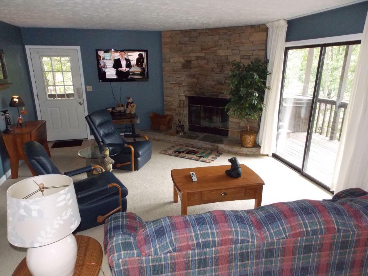Hillbilly Hilton Chalet Villa Pigeon Forge Dış mekan fotoğraf